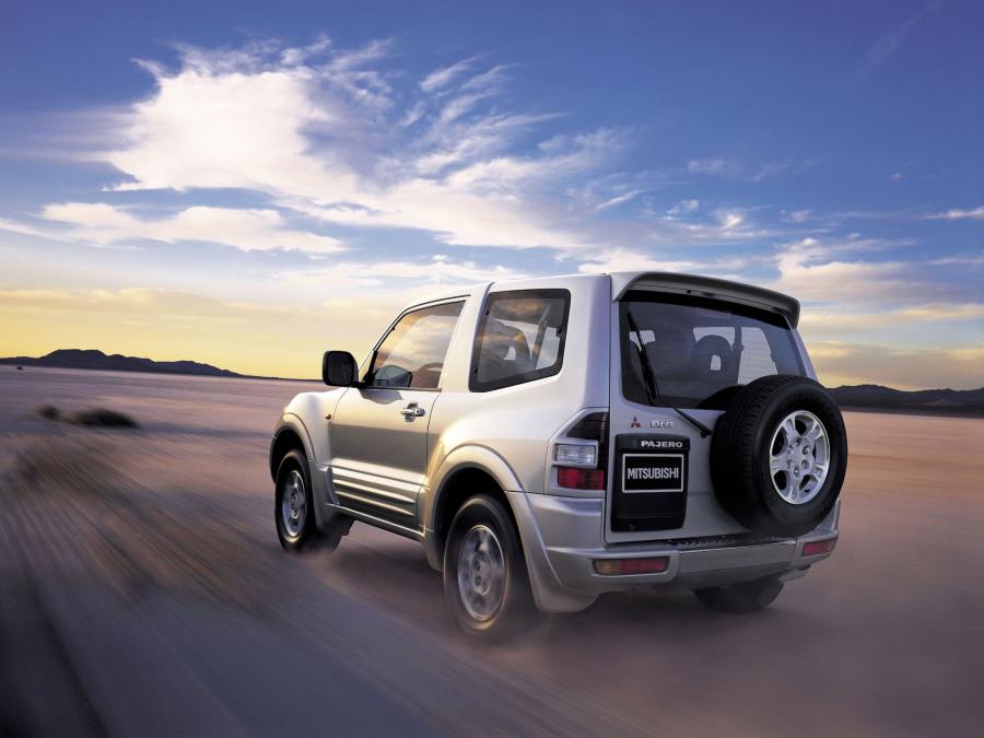  Mitsubishi Pajero 3-Door III 1999 года  (фото 11 из 12)